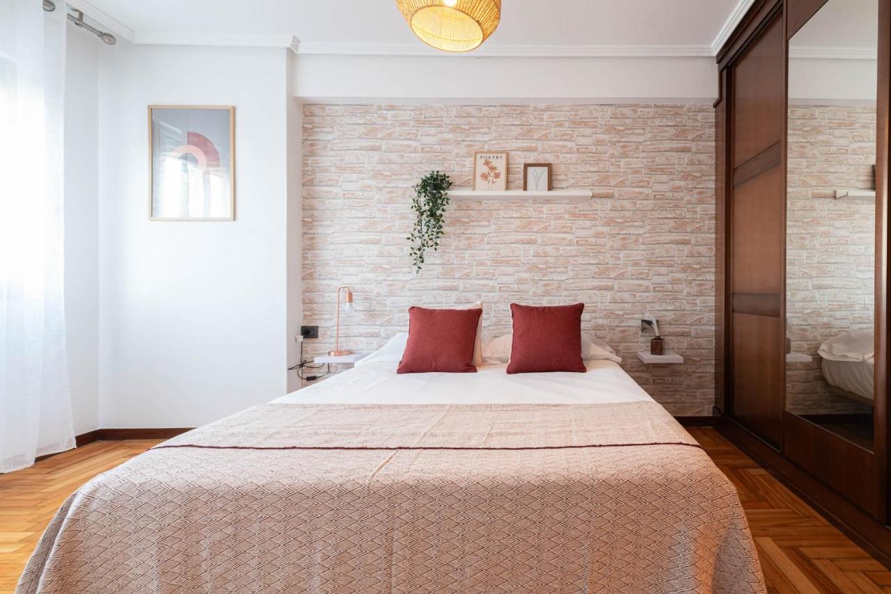 Ferienwohnung Amplia Vivienda Con Garaje Vigo Exterior foto